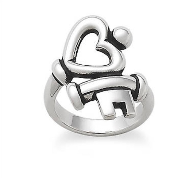 James Avery Key to My Heart ring - Picture 3 of 3